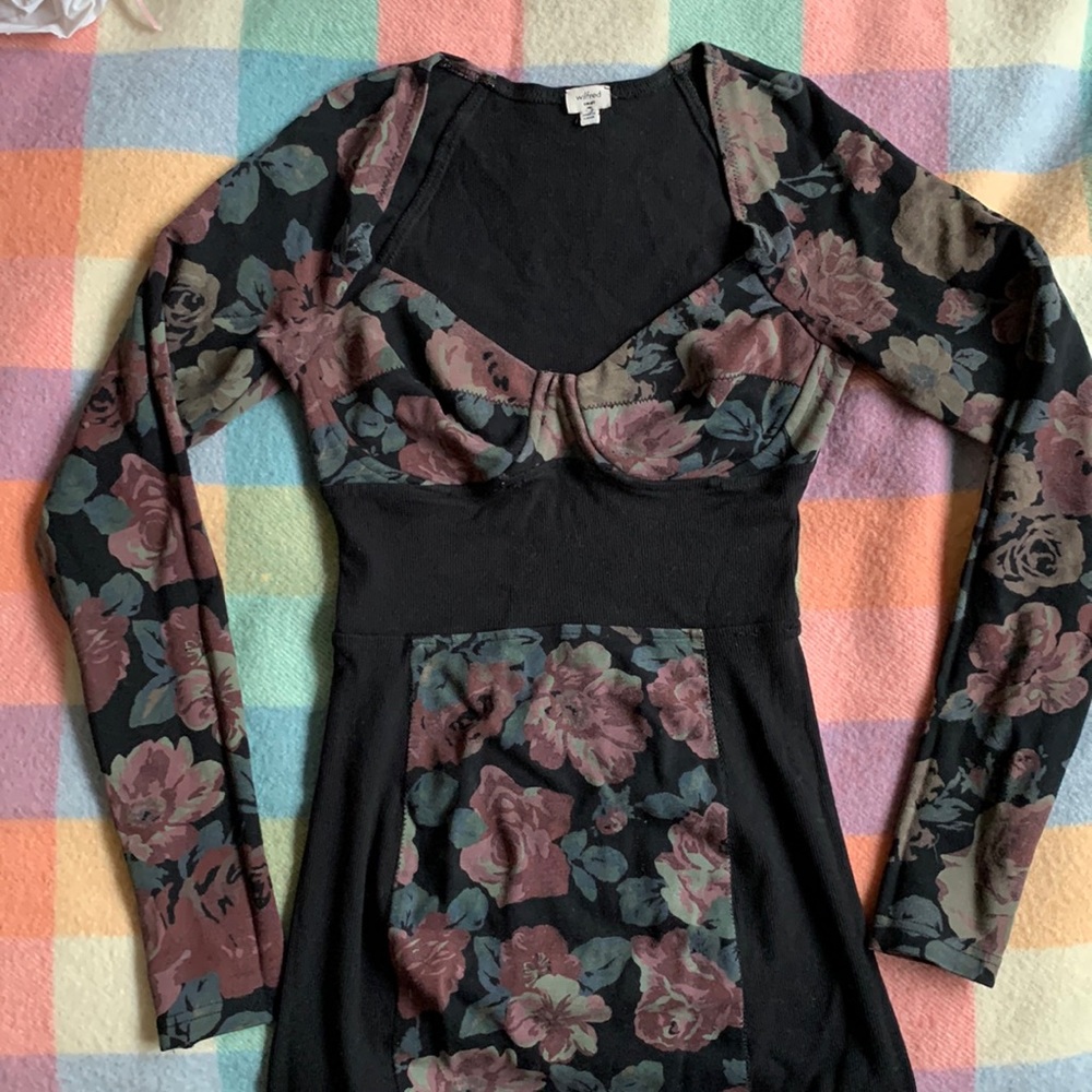 Aritiza - Wilfred bodycon *90s Cruel Intentions vibes* mini dress, size small